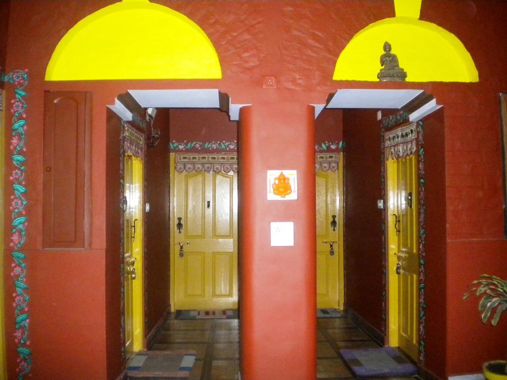 Ganpati Guest House Варанасі Екстер'єр фото