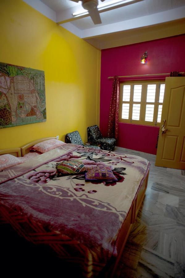 Ganpati Guest House Варанасі Екстер'єр фото